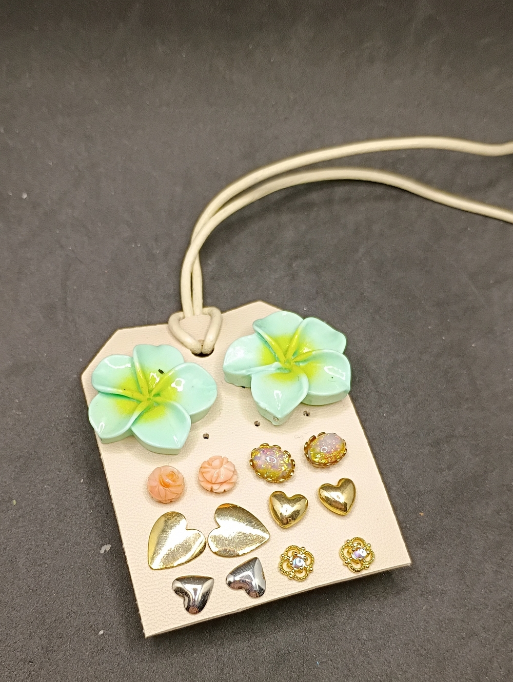 Mint Green Floral Stud Earrings Set